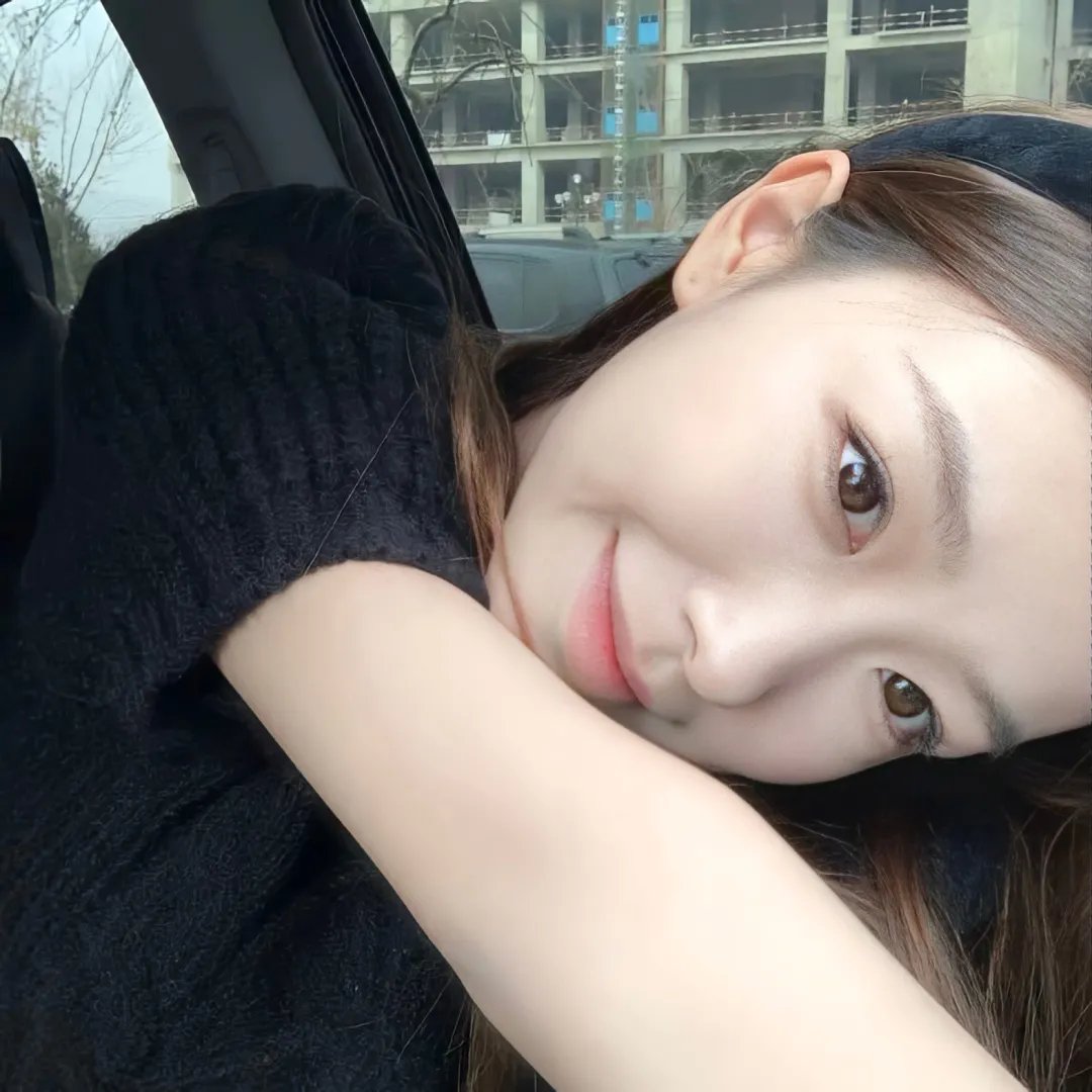 跪毯旁的眼泪